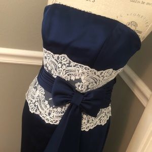 🔴🌹STRAPLESS•NAVY•FORMAL•GOWN🌟